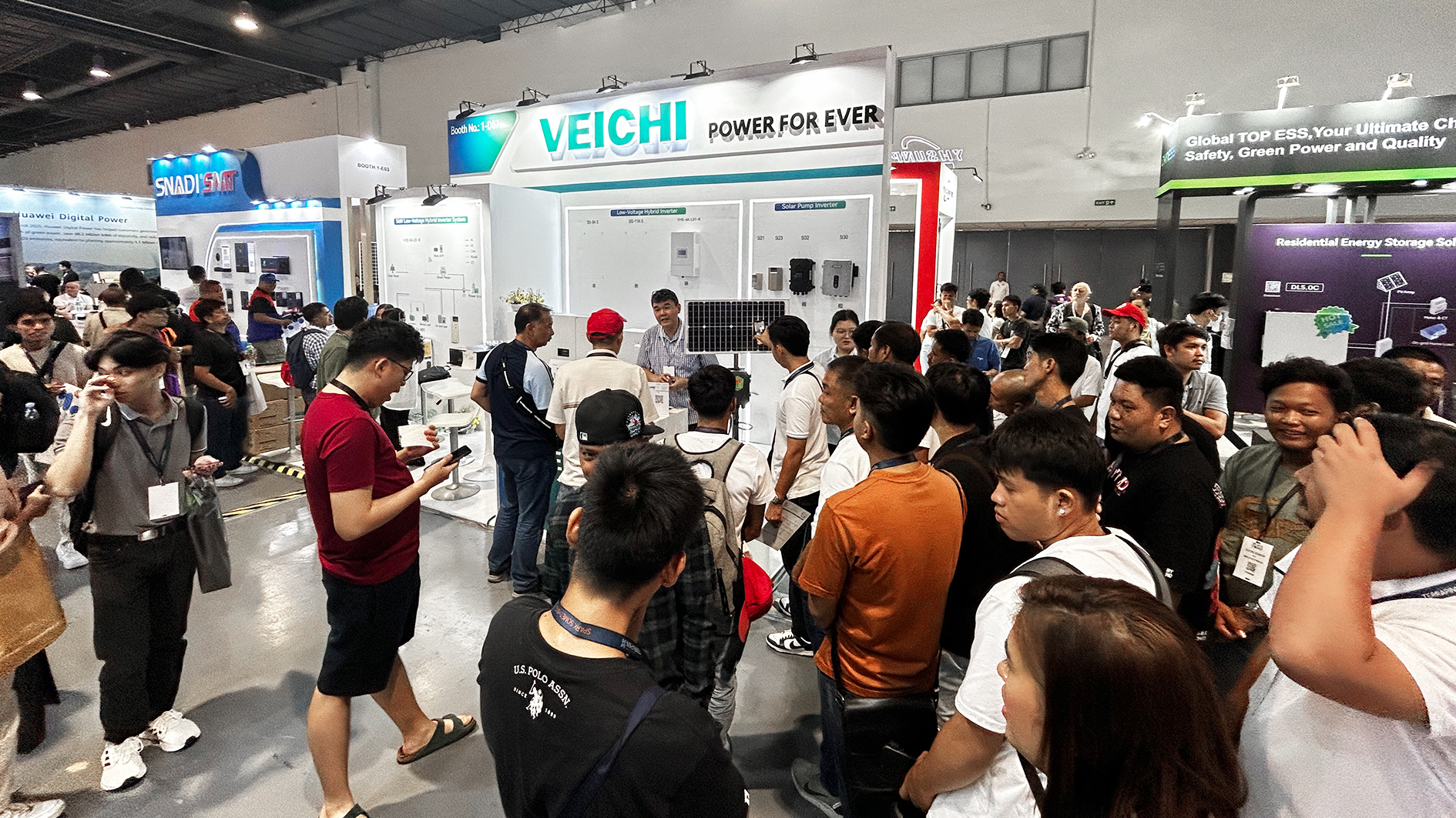 海外展会 | 伟德BETVlCTOR网页版电气闪耀菲律宾光伏储能展，智慧光储解决方案引关注